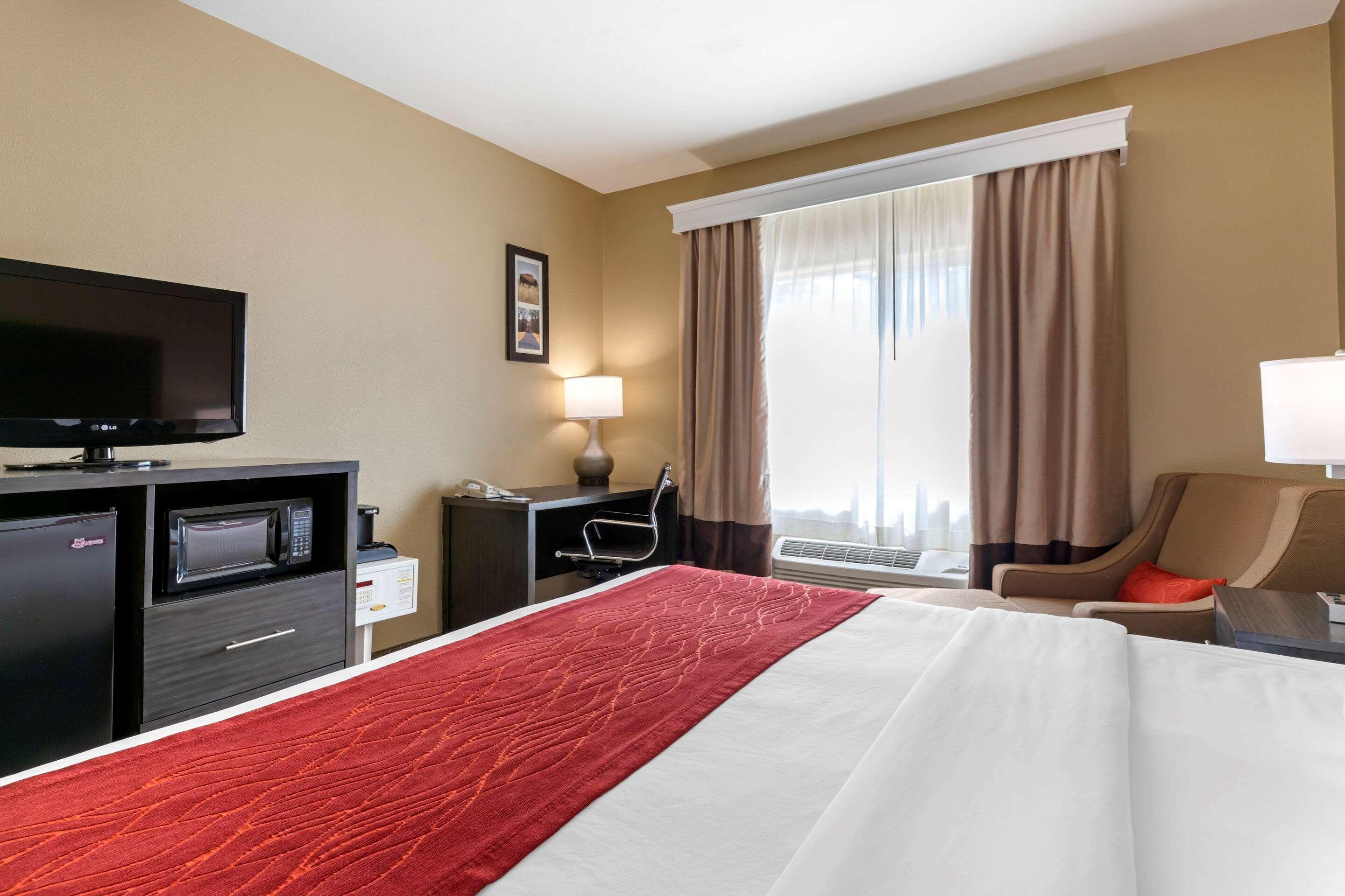 Comfort Inn & Suites Ponca City Near Marland Mansion Экстерьер фото