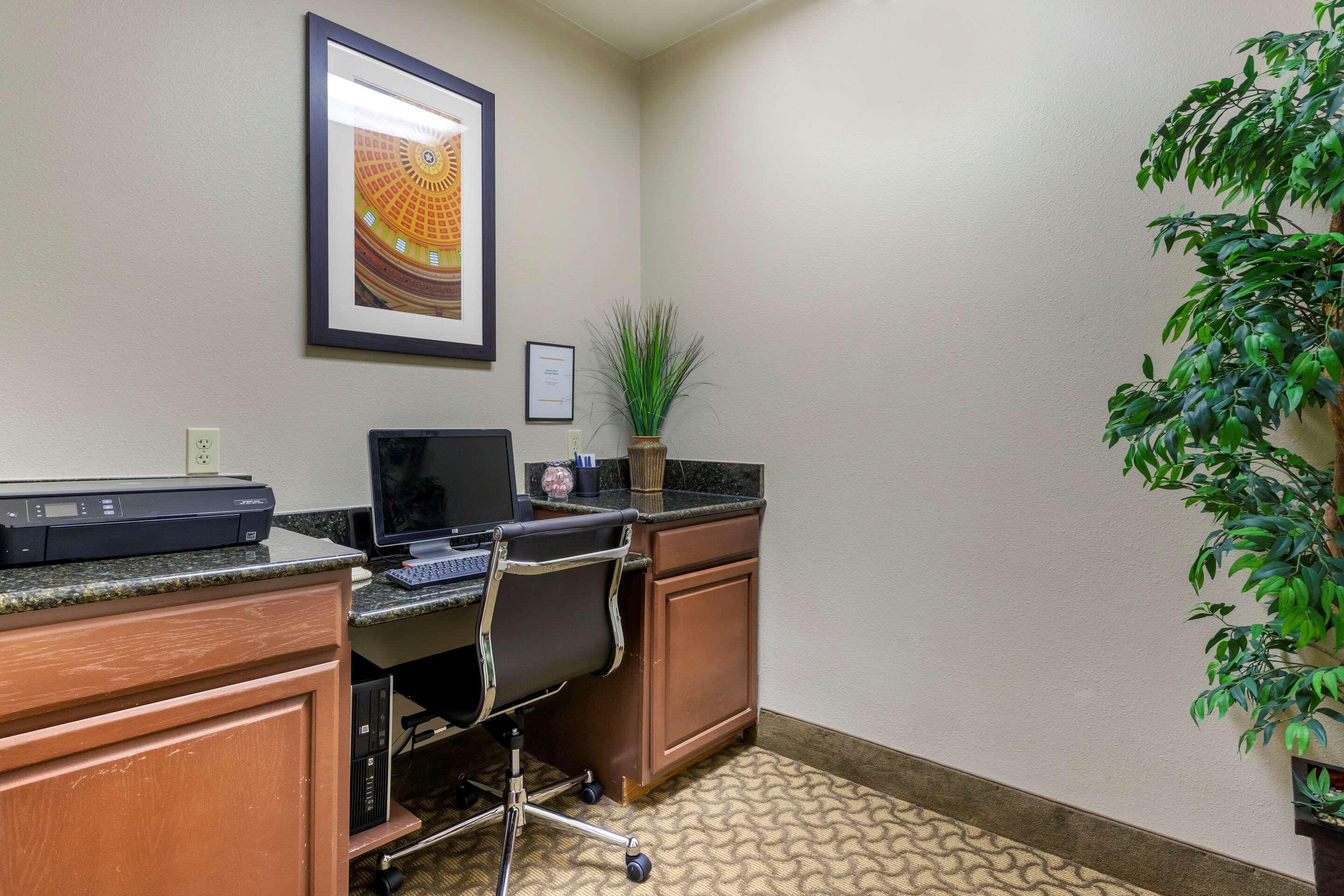 Comfort Inn & Suites Ponca City Near Marland Mansion Экстерьер фото